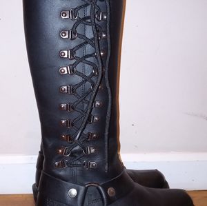 Milwaukee Women's Boots Size 6 MBL9365